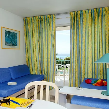 Odalys Les Pins Bleus Apartmanhotel 2*